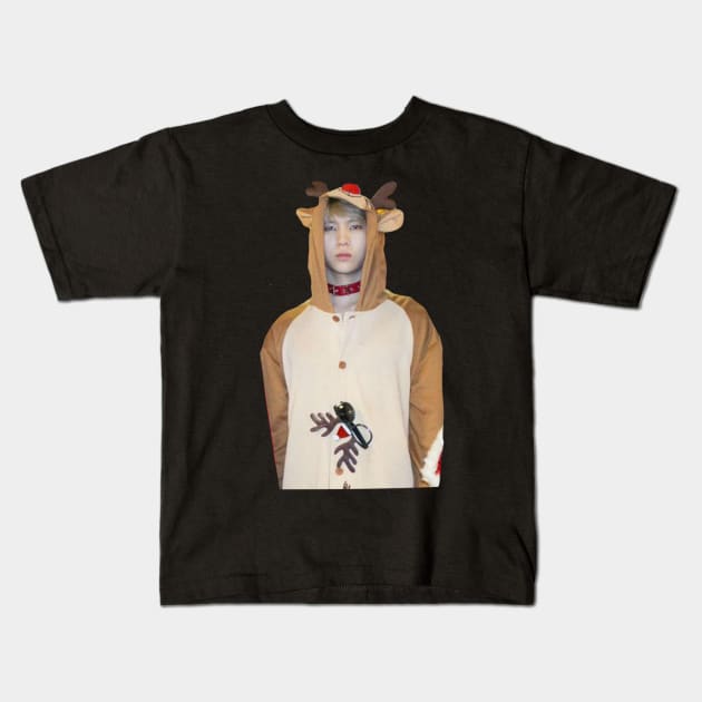 Leo Reindeer | VIXX Kids T-Shirt by ichigobunny